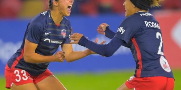 开云体育中国官方网站地址-美国足球界的朱自清 《记我和我的父亲罗德曼》