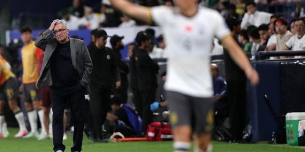 马德兴：国足很拼命，可赞！国足只有拼，可悲！