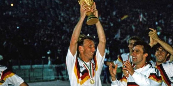 缅怀布雷默：那个点球，史上最强“双足怪”，三驾马车