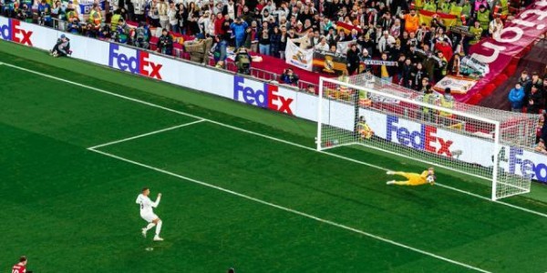 开云中国官方网站-终结不胜皇马魔咒！利物浦欧冠5连杀剑指哀兵曼城