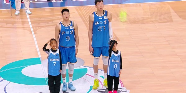 开云中国官方网站-CBA一夜4场惨案+2场逆转！广东3连胜 上海9连胜终结 附上最新排名