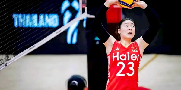 张籽萱进步不如预期，只因没有顶级教练带！江苏女排应请回沈富麟|二传|李立军|刁琳宇|孙燕|赵勇_新浪体育_新浪新闻